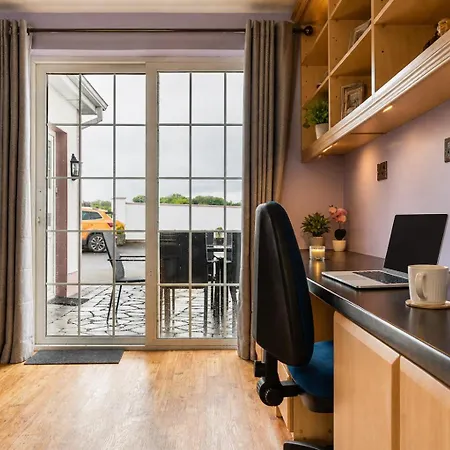 Private Near Rock Of Cashel And Workspace בית נופש Kilbreedy